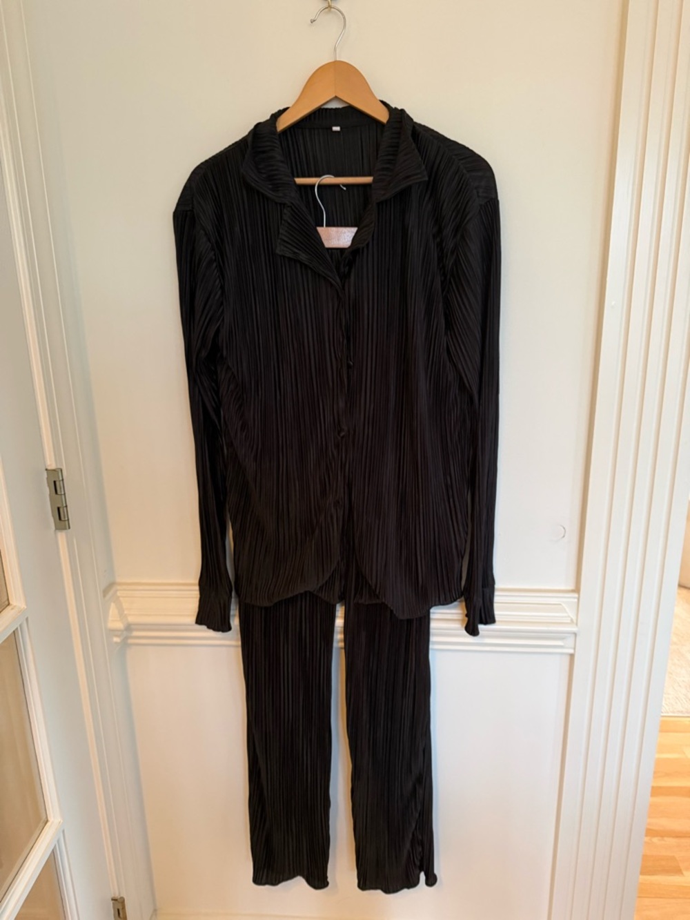 Black Plissé Button-Down Top & Wide Leg Pants Set Amazon medium - Picture 2 of 4